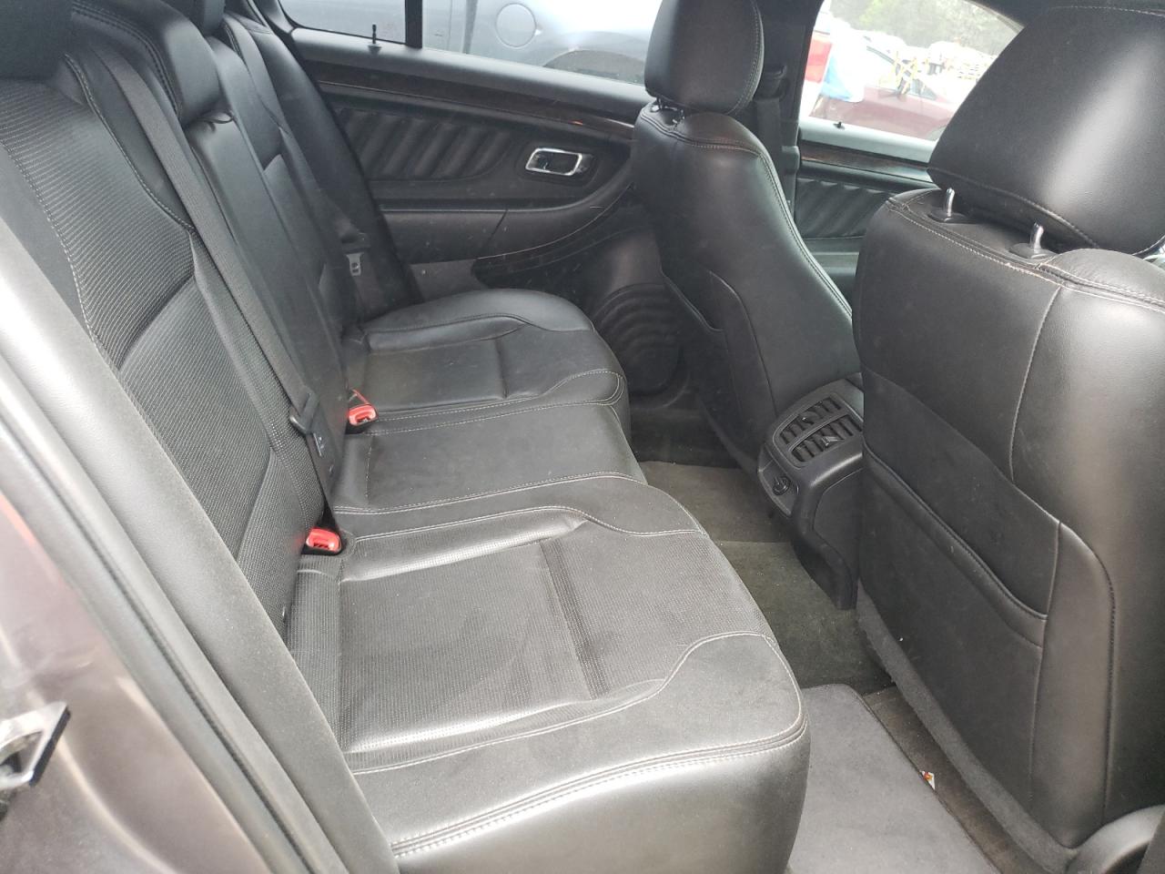 Photo 6 from auction – 2013 FORD TAURUS LIM with VIN 1FAHP2F83DG232084