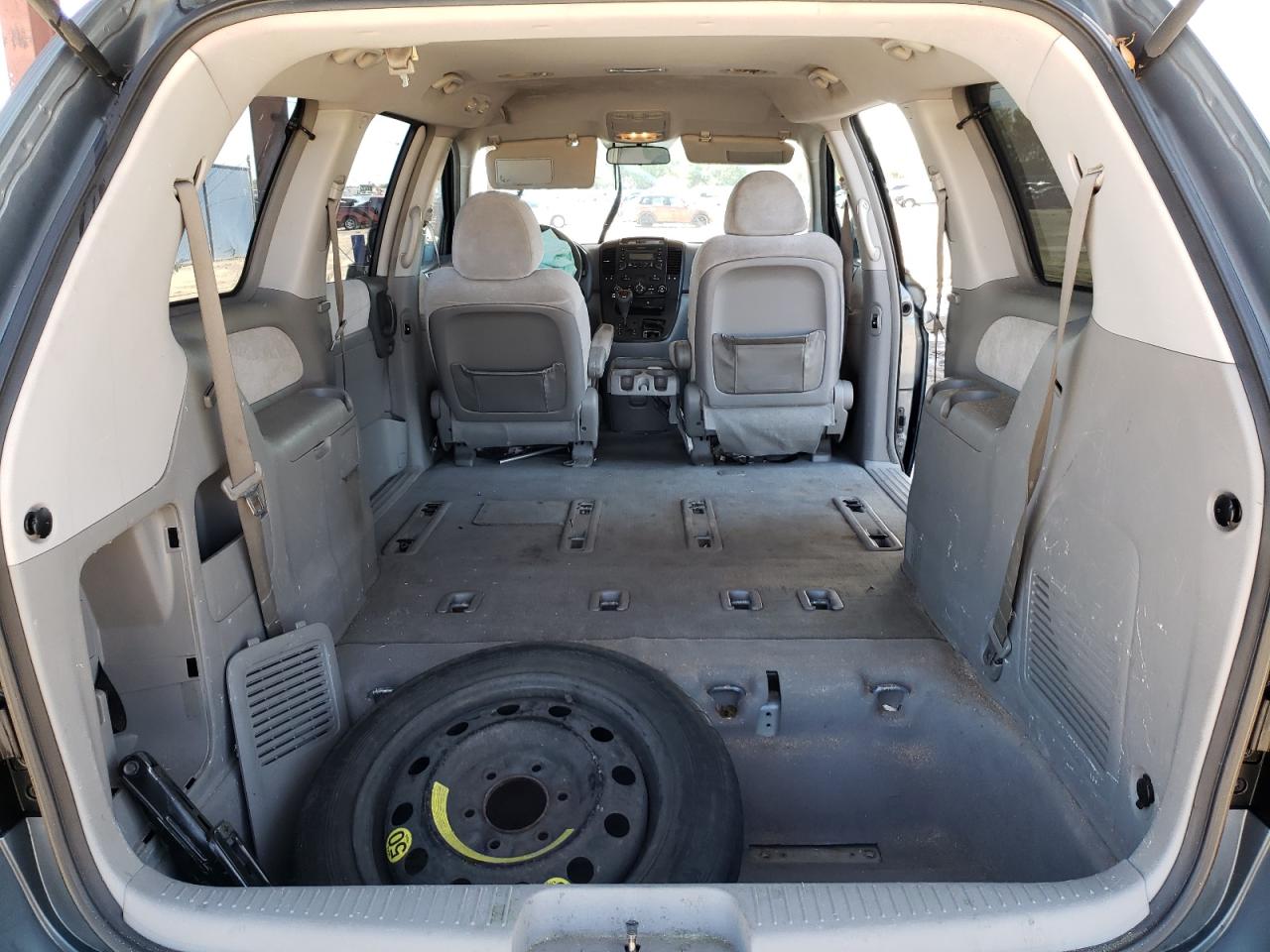 Photo 9 from auction – 2007 KIA SEDONA EX with VIN KNDMB233876188965