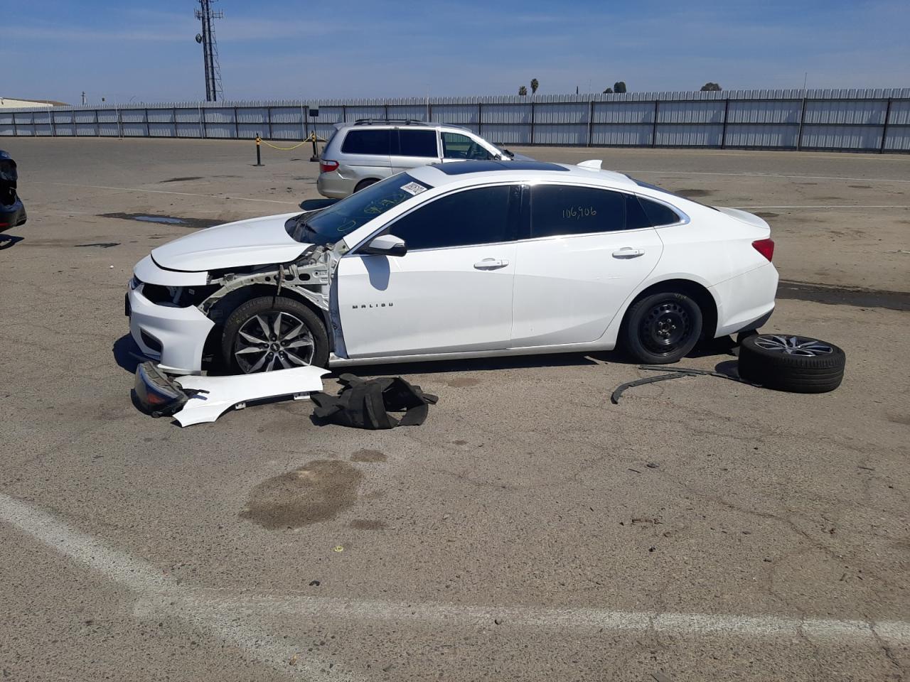 Photo 9 from auction – 2017 CHEVROLET MALIBU LT with VIN 1G1ZE5ST6HF101476