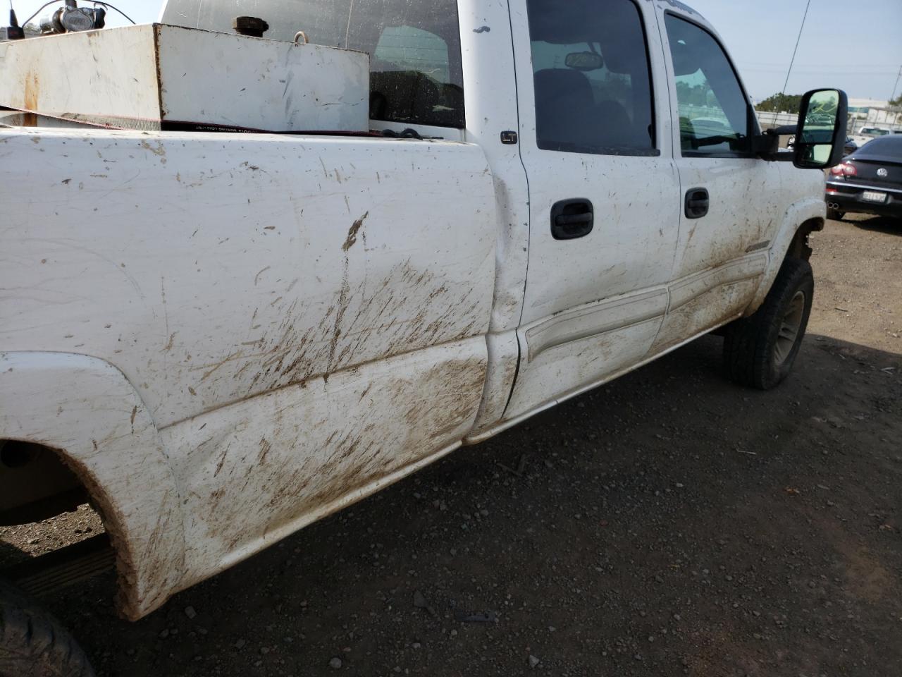 Photo 9 from auction – 2006 CHEVROLET SILVERADO with VIN 1GCHC23U46F268642