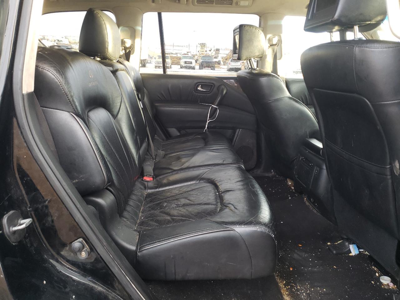 Photo 6 from auction – 2011 INFINITI QX56 with VIN JN8AZ2NC9B9301913