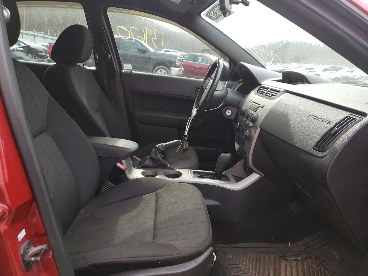 Photo 5 from auction – 2011 FORD FOCUS SE with VIN 1FAHP3FN3BW162780
