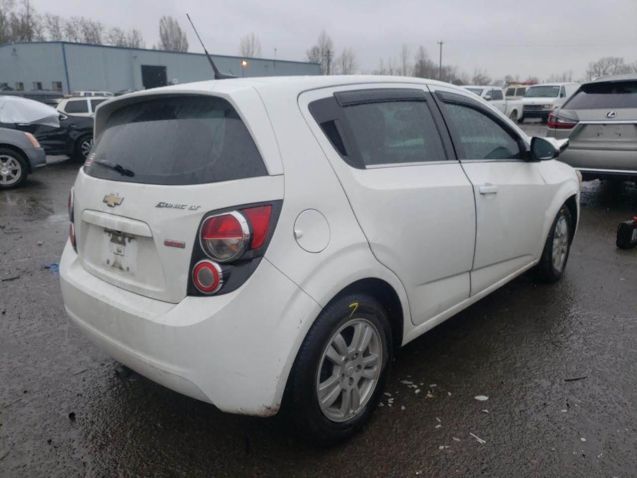 Photo 4 from auction – 2014 CHEVROLET SONIC LT with VIN 1G1JC6SB5E4173809