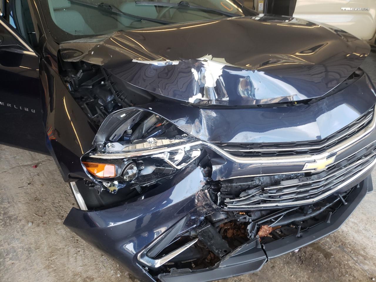 Photo 9 from auction – 2016 CHEVROLET MALIBU LS with VIN 1G1ZC5ST4GF224309