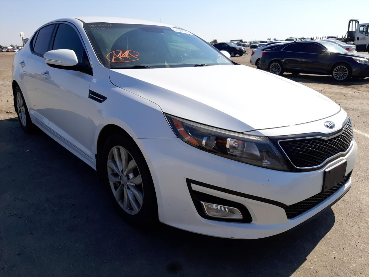 KIA OPTIMA EX 2015 with VIN 5XXGN4A72FG393588 - Photo from auction