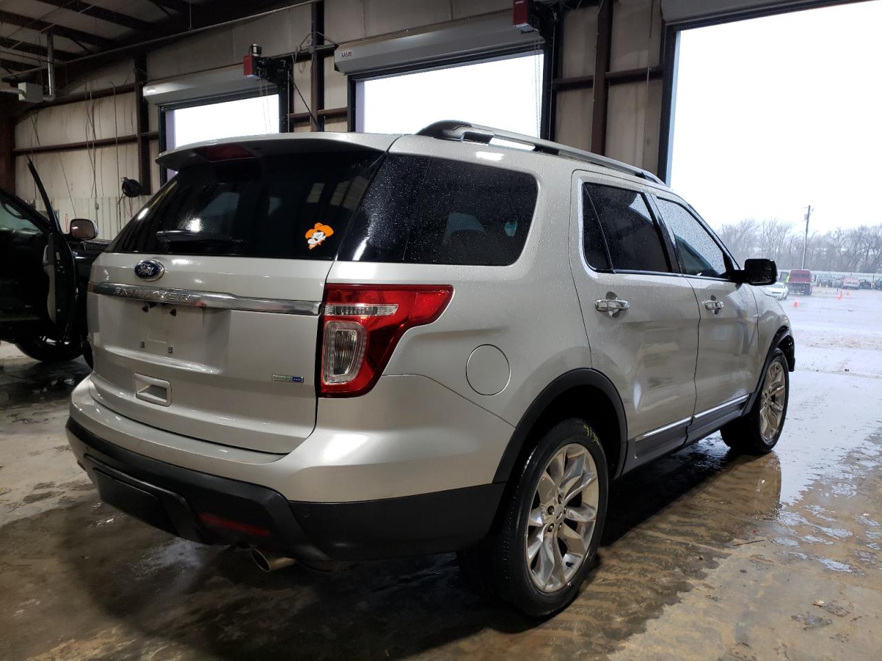 Photo 4 from auction – 2014 FORD EXPLORER X with VIN 1FM5K8D83EGC56707