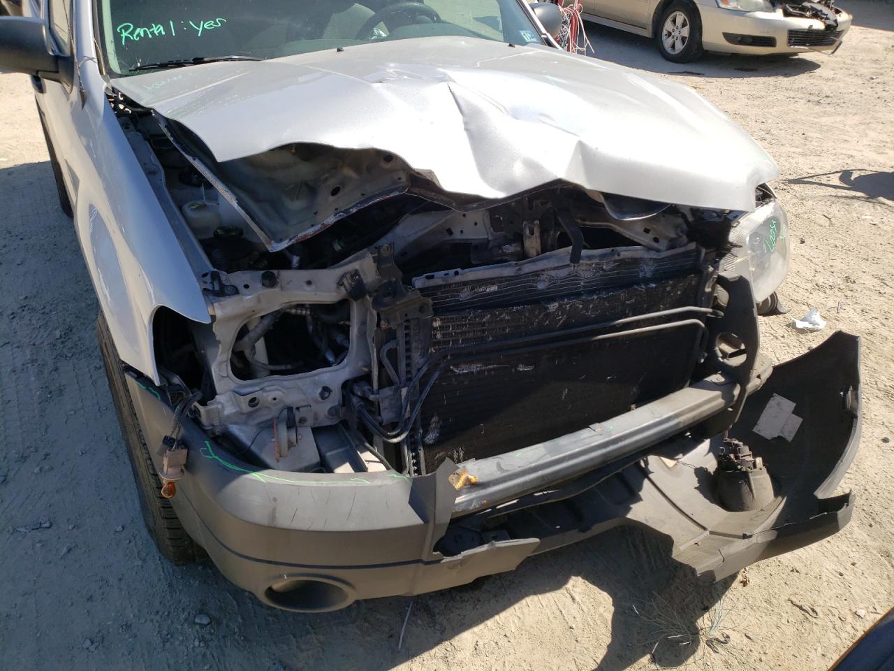 Photo 9 from auction – 2005 FORD ESCAPE XLT with VIN 1FMYU93175KD39118