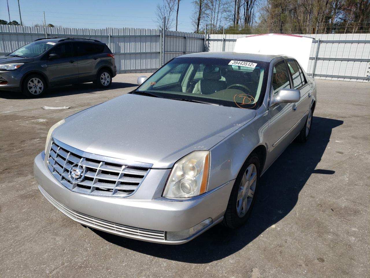 Photo 2 from auction – 2006 CADILLAC DTS with VIN 1G6KD57Y66U105426