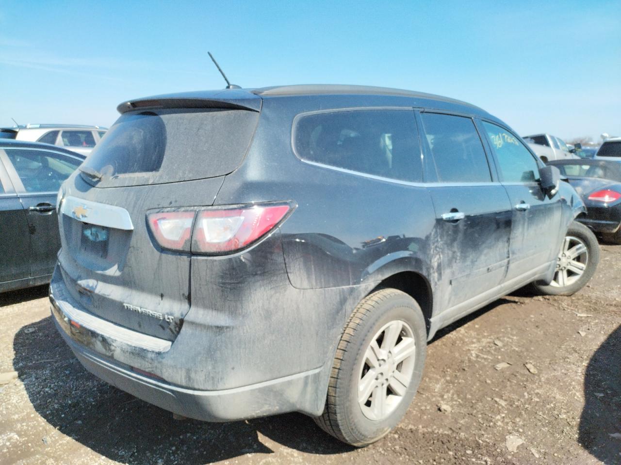 Photo 4 from auction – 2014 CHEVROLET TRAVERSE L with VIN 1GNKVGKD4EJ313824