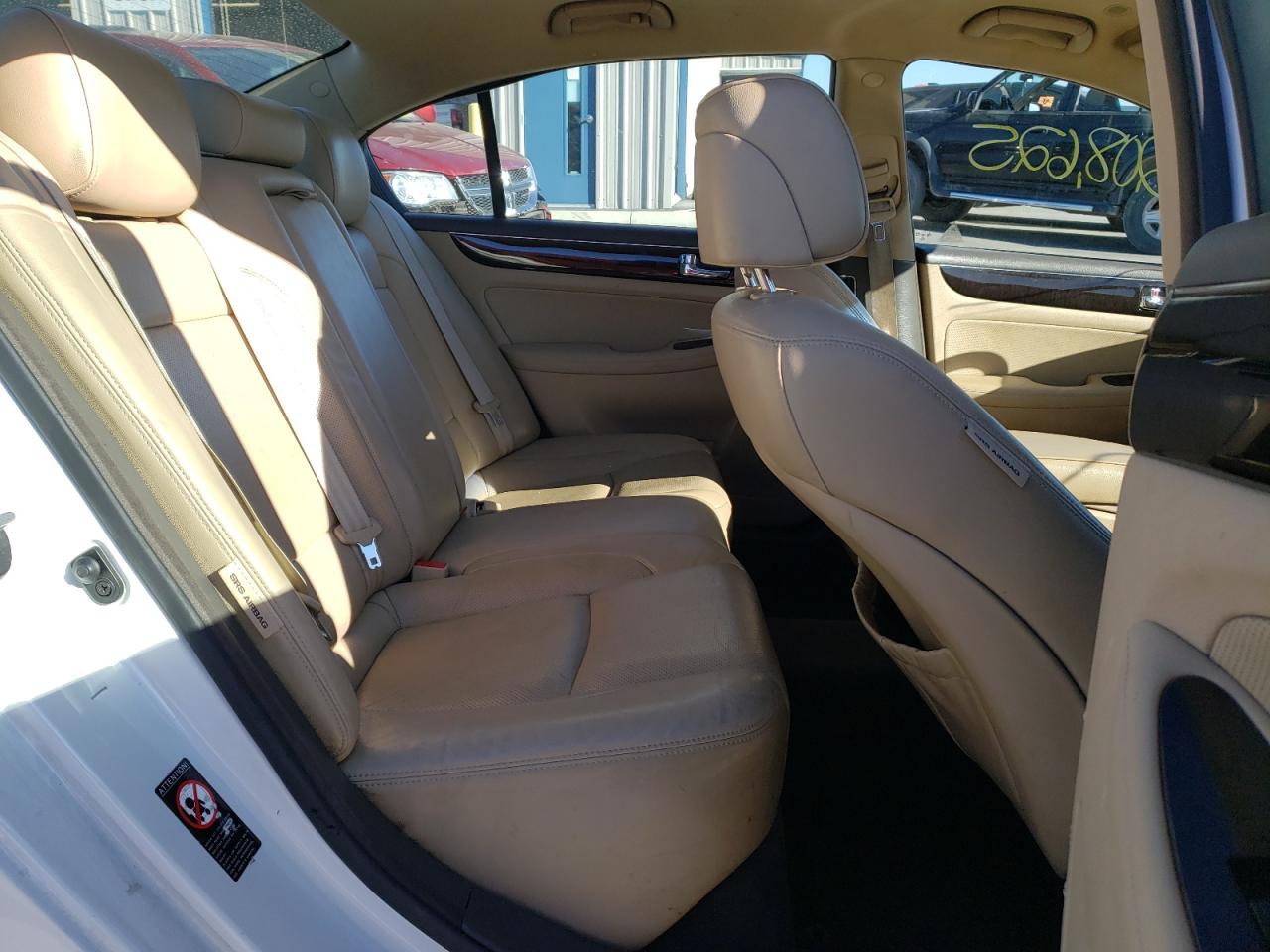 Photo 6 from auction – 2011 HYUNDAI GENESIS 3. with VIN KMHGC4DE7BU136989