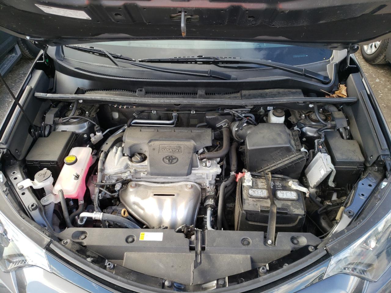 Photo 7 from auction – 2018 TOYOTA RAV4 ADVEN with VIN 2T3RFREV3JW833593
