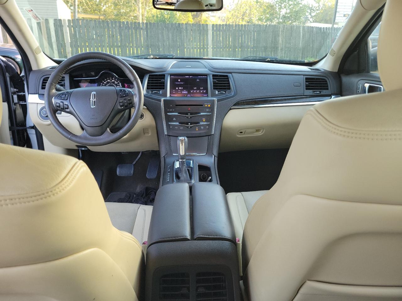 Photo 9 from auction – 2013 LINCOLN MKS with VIN 1LNHL9DK0DG612752