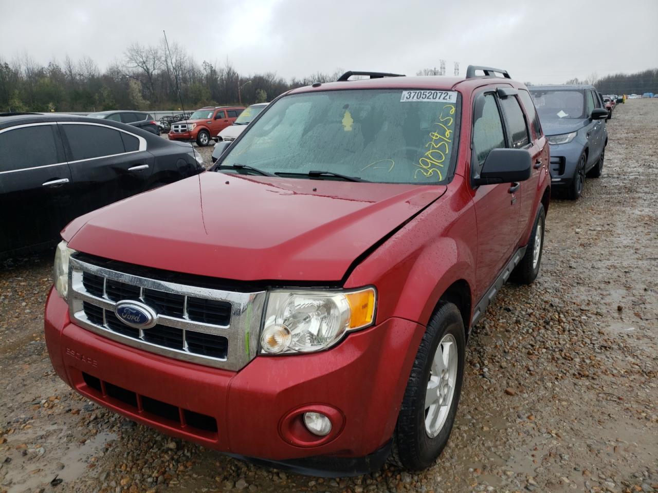 Photo 2 from auction – 2009 FORD ESCAPE XLT with VIN 1FMCU03759KA88034