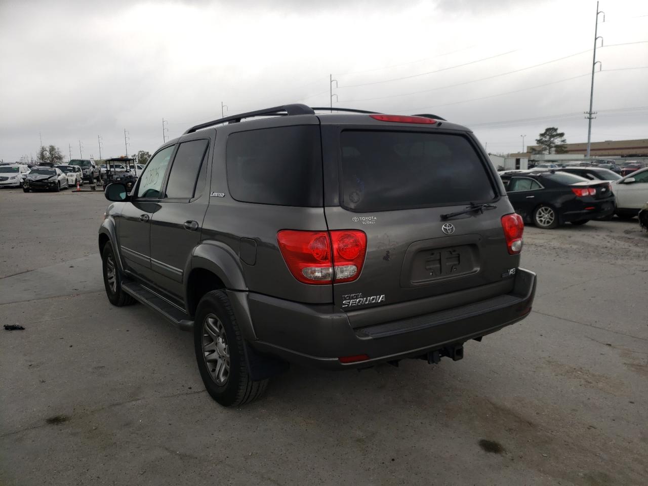 Photo 3 from auction – 2005 TOYOTA SEQUOIA LI with VIN 5TDZT38A75S257593