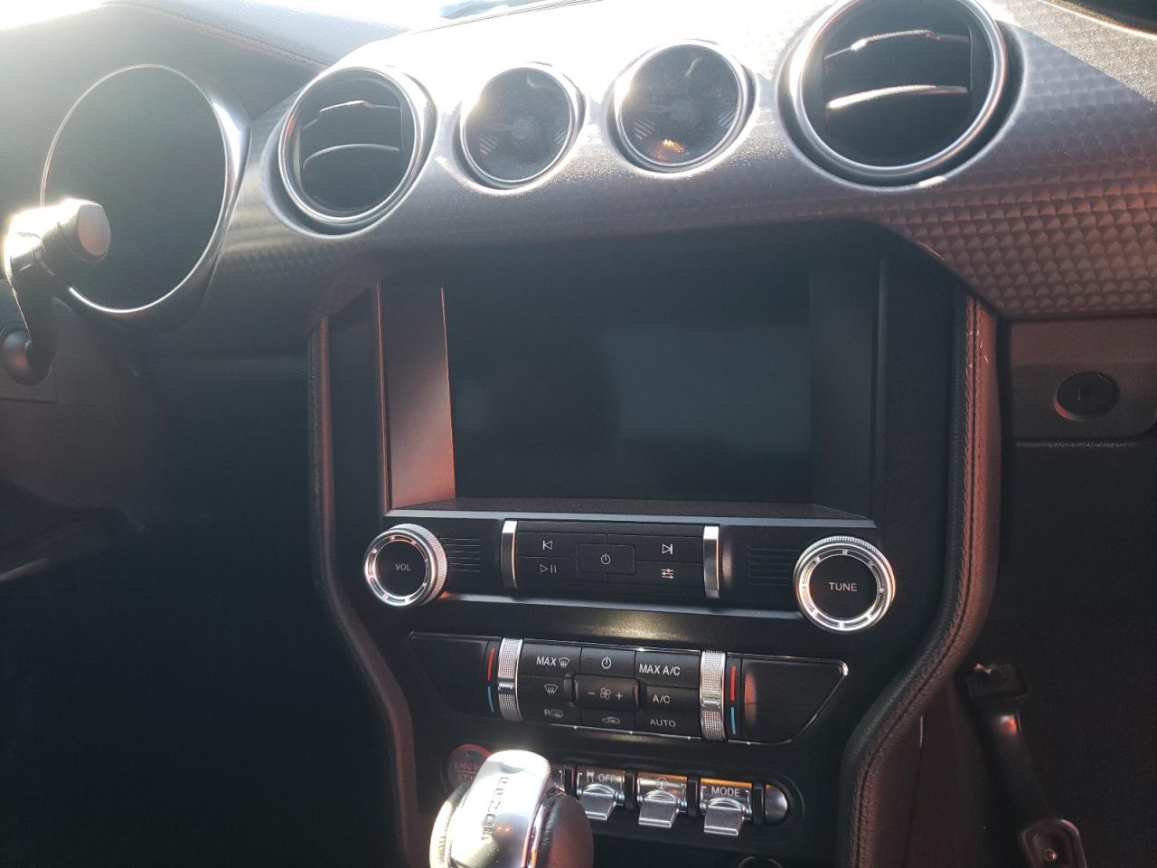 Photo 9 from auction – 2019 FORD MUSTANG with VIN 1FA6P8TH7K5181289