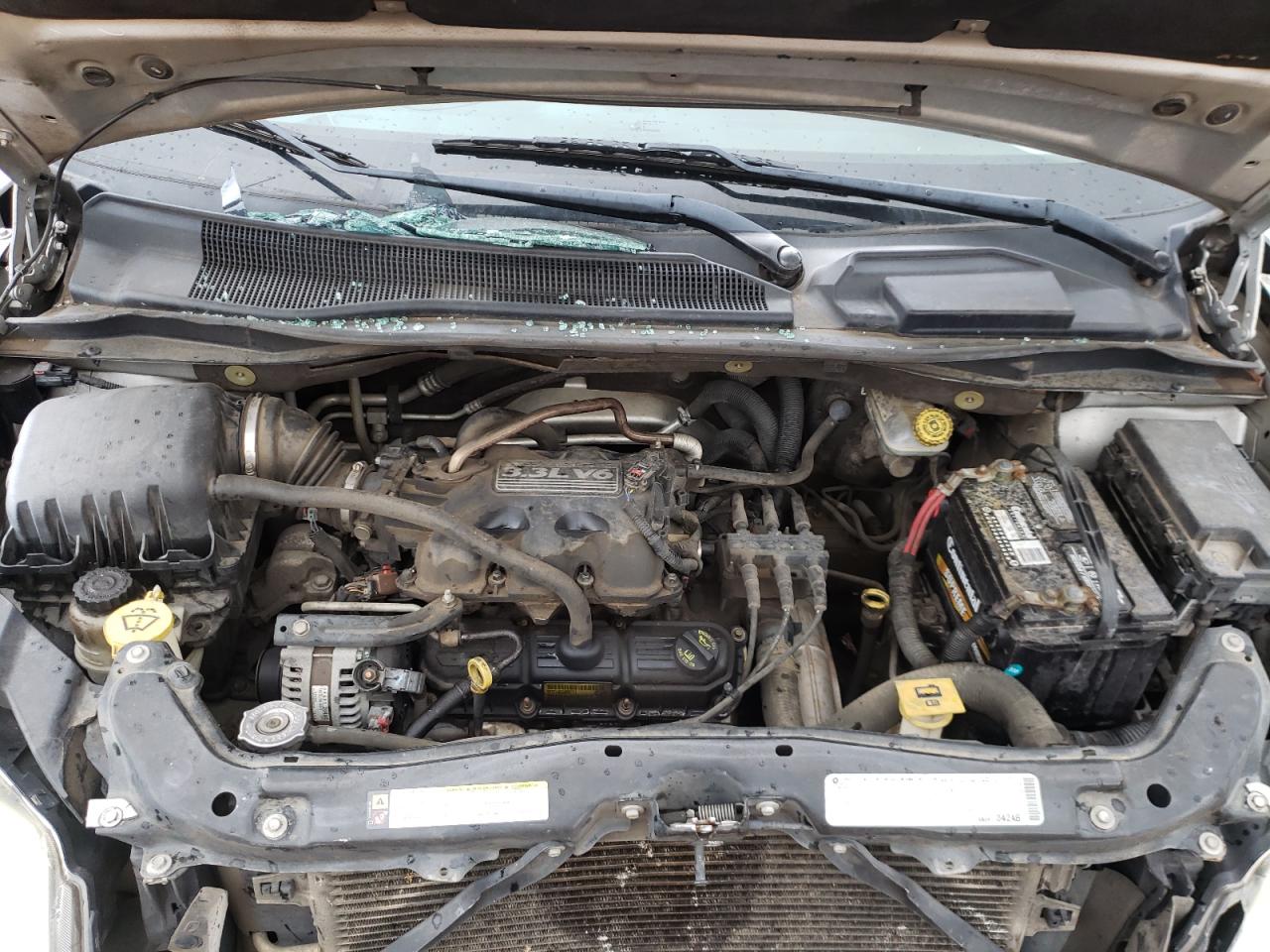 Photo 7 from auction – 2010 CHRYSLER TOWN & COU with VIN 2A4RR4DE1AR178236