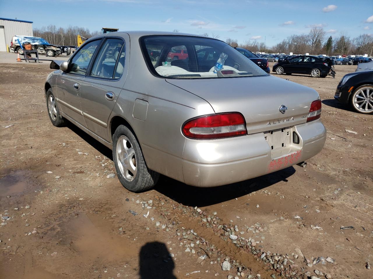 Photo 3 from auction – 1995 NISSAN ALTIMA XE with VIN 1N4BU31D2SC156385