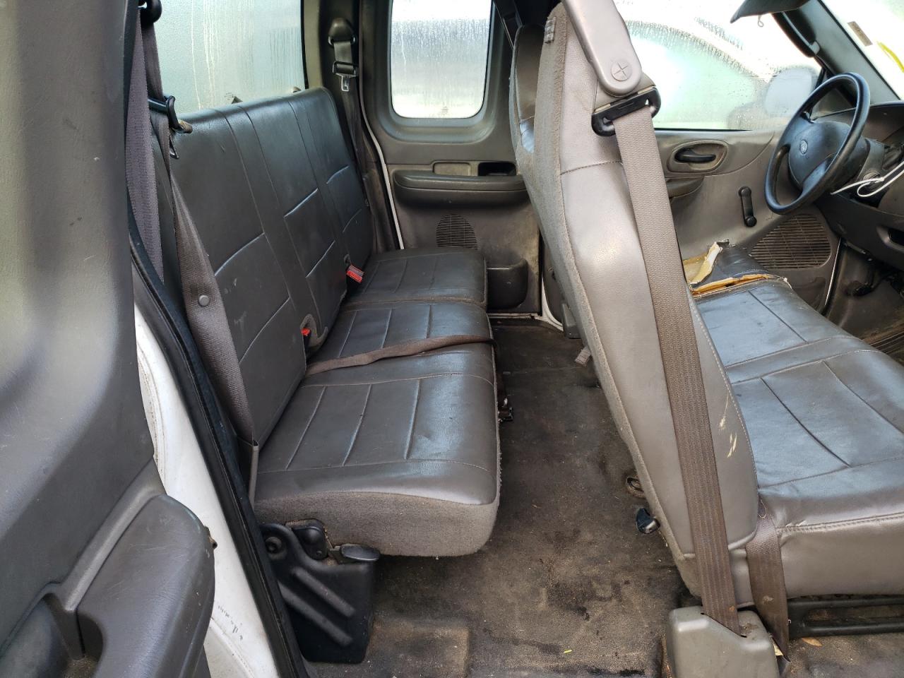 Photo 6 from auction – 2003 FORD F150 with VIN 1FTRX17233NB31768