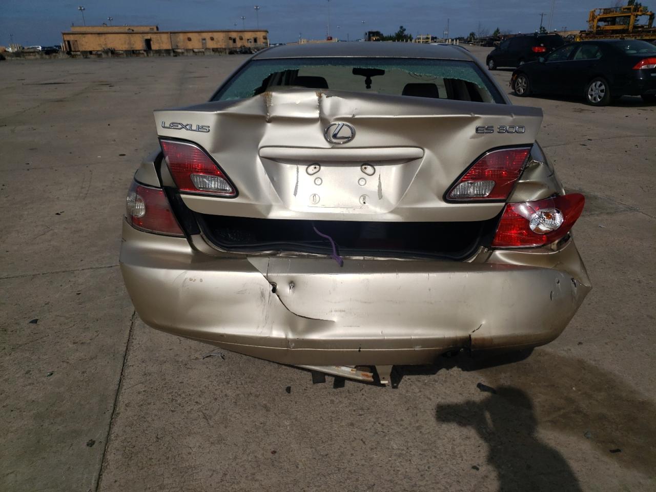Photo 9 from auction – 2003 LEXUS ES 300 with VIN JTHBF30G530138996