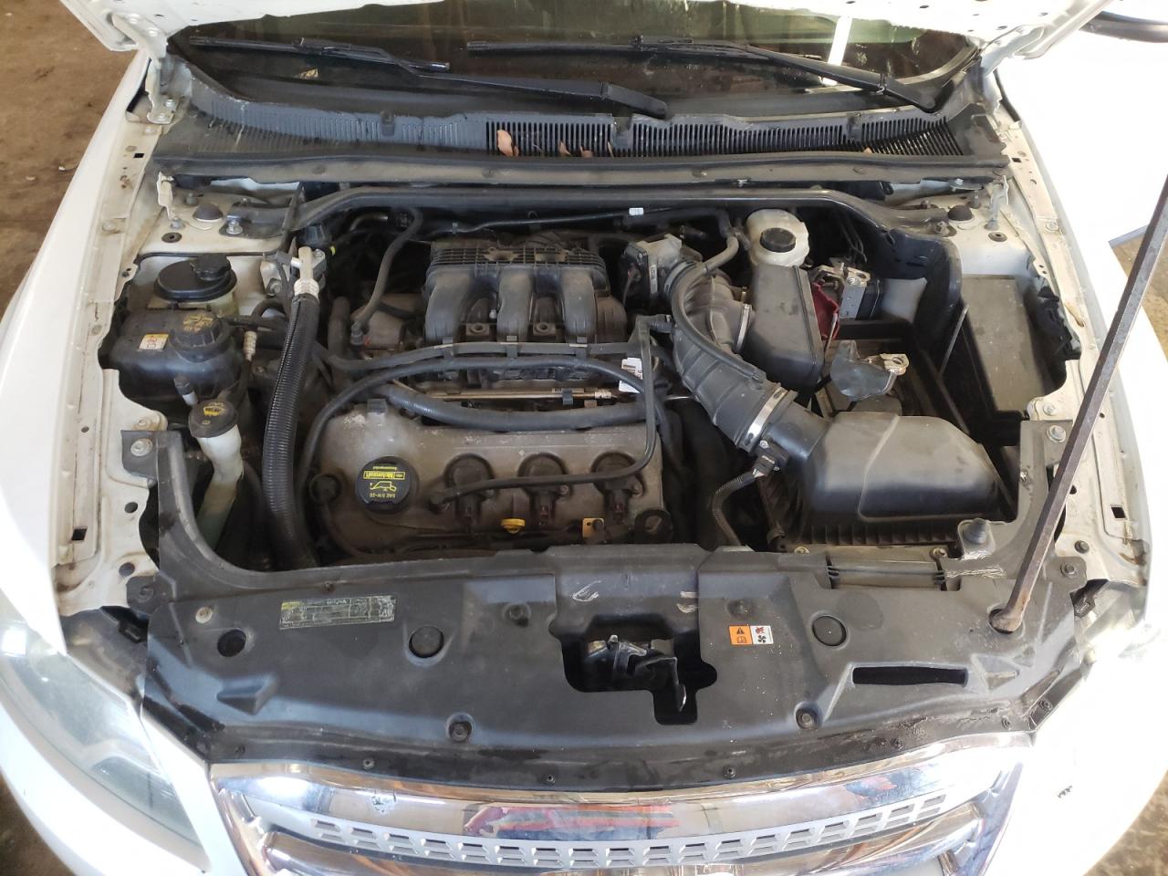 Photo 7 from auction – 2010 FORD TAURUS SEL with VIN 1FAHP2EW2AG155591
