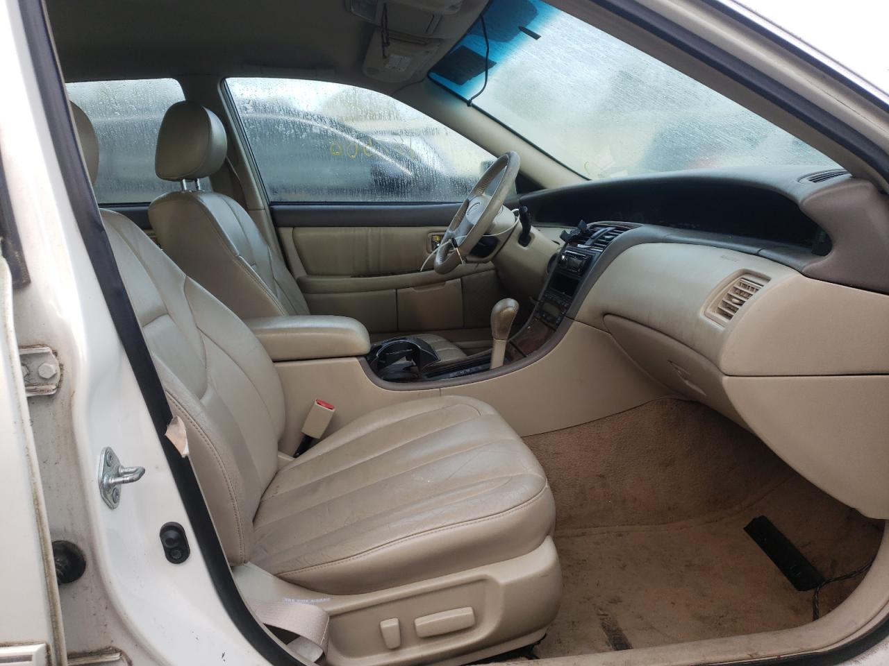 Photo 5 from auction – 2000 TOYOTA AVALON XL with VIN 4T1BF28B6YU057134