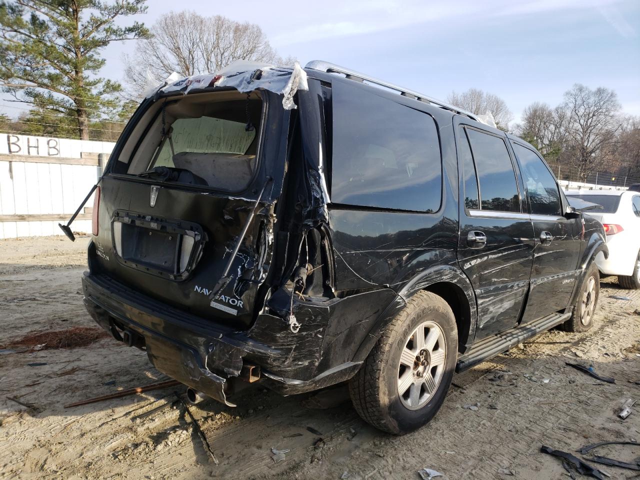 Photo 17 from auction – 2006 LINCOLN NAVIGATOR with VIN 5LMFU27586LJ06286