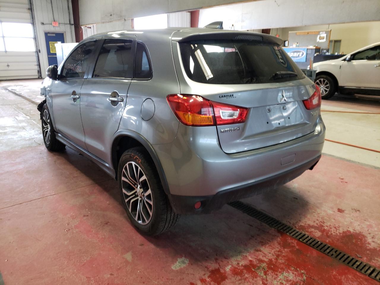 Photo 3 from auction – 2017 MITSUBISHI OUTLANDER with VIN JA4AR3AU8HZ024707