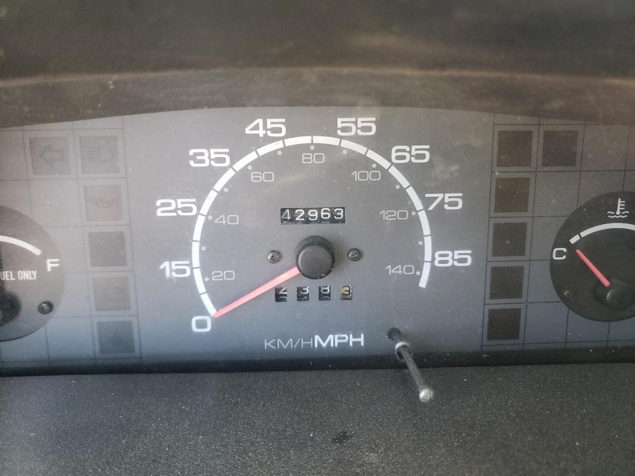 Photo 8 from auction – 1990 GEO METRO LSI with VIN 2C1MR246XL6011890