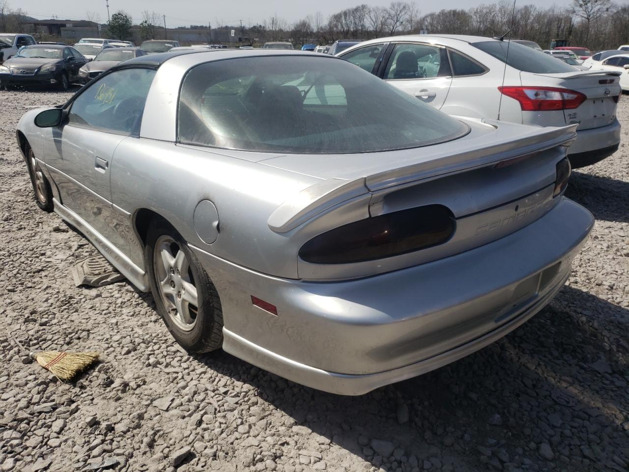 Photo 3 from auction – 1998 CHEVROLET CAMARO with VIN 2G1FP22K6W2110017