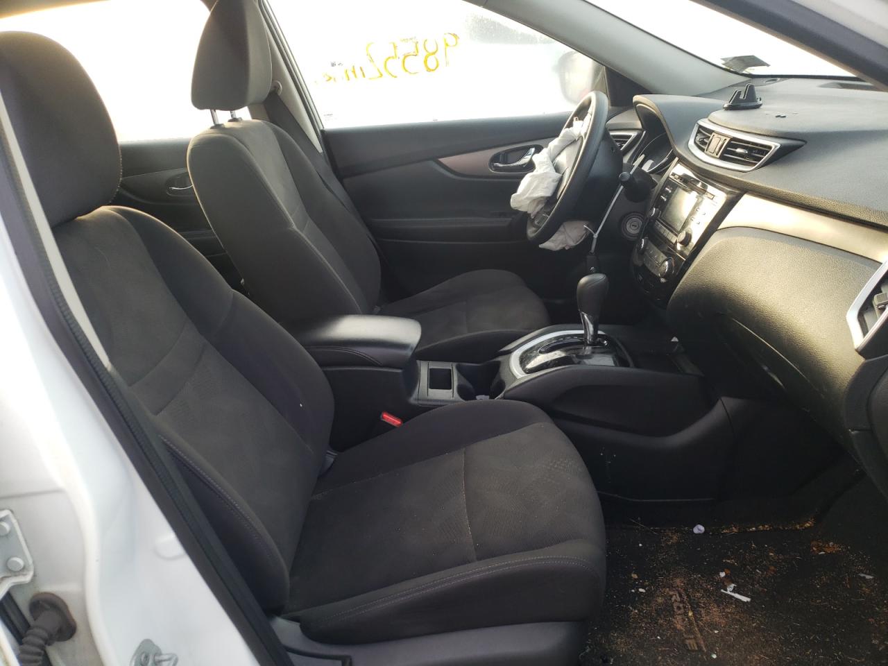 Photo 5 from auction – 2016 NISSAN ROGUE S with VIN KNMAT2MV0GP704598