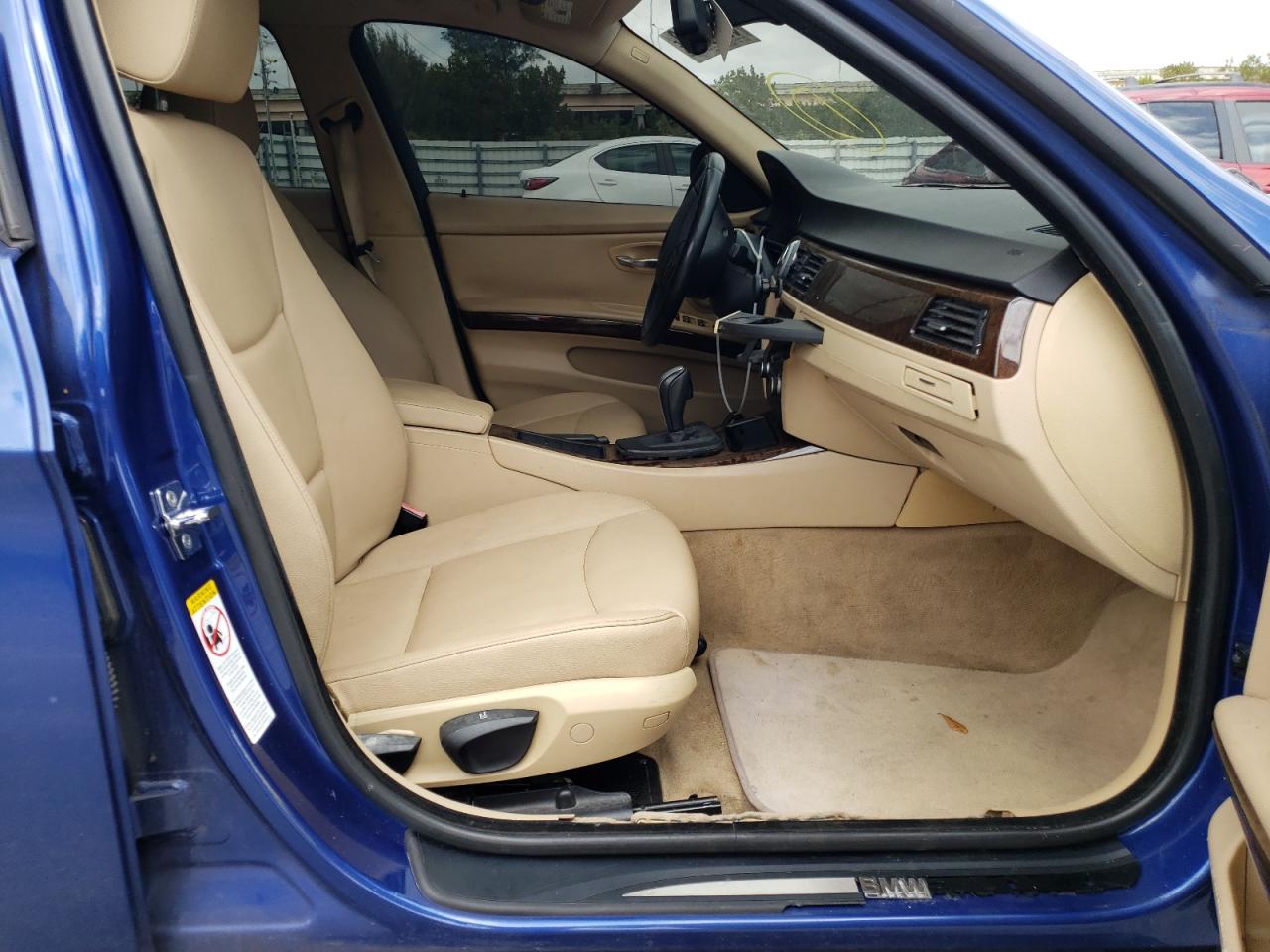 Photo 5 from auction – 2009 BMW 328 I with VIN WBAPH77519NM30909