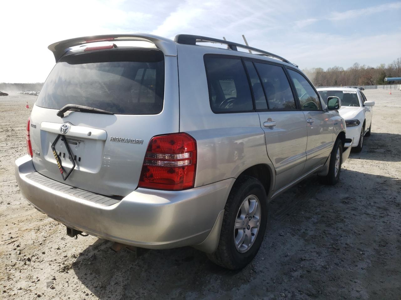 Photo 4 from auction – 2002 TOYOTA HIGHLANDER with VIN JTEHF21AX20058409
