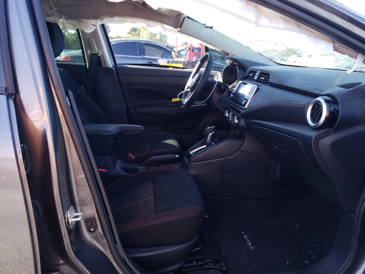 Photo 5 from auction – 2021 NISSAN VERSA SR with VIN 3N1CN8FV0ML920822