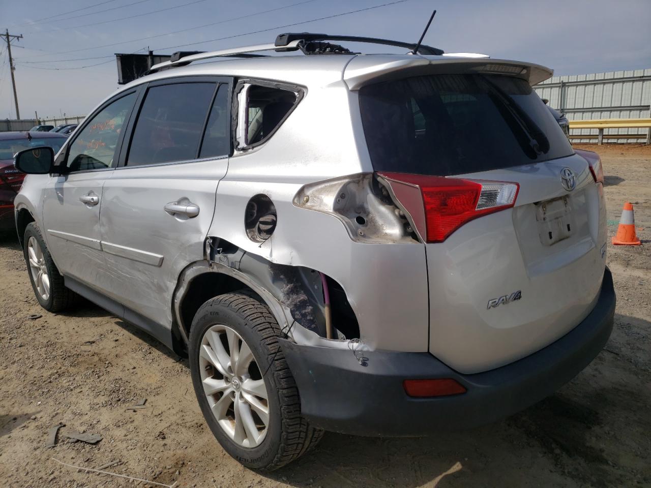 Photo 3 from auction – 2013 TOYOTA RAV4 LIMIT with VIN JTMDFREV4D5021712