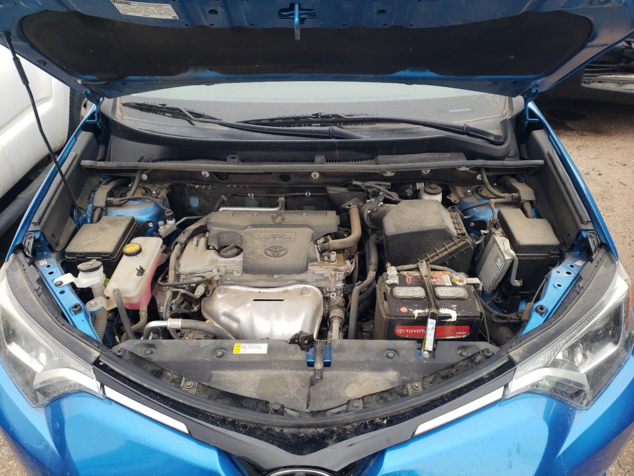 Photo 7 from auction – 2017 TOYOTA RAV4 XLE with VIN 2T3RFREV9HW561559