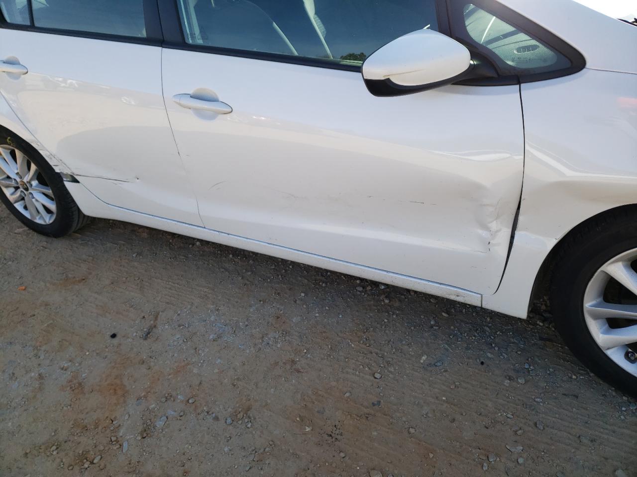 Photo 9 from auction – 2017 KIA FORTE LX with VIN 3KPFL4A76HE008109