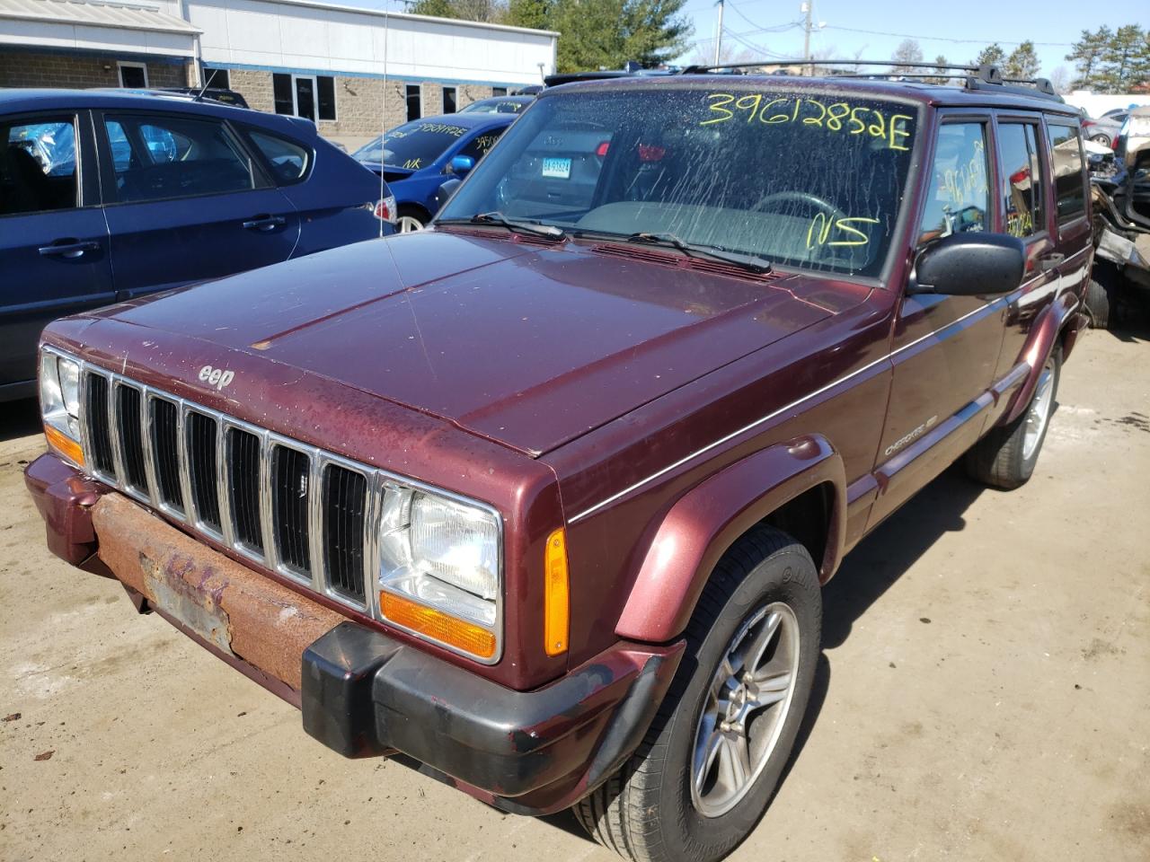 Photo 2 from auction – 2000 JEEP CHEROKEE with VIN 1J4FF68S3YL224627