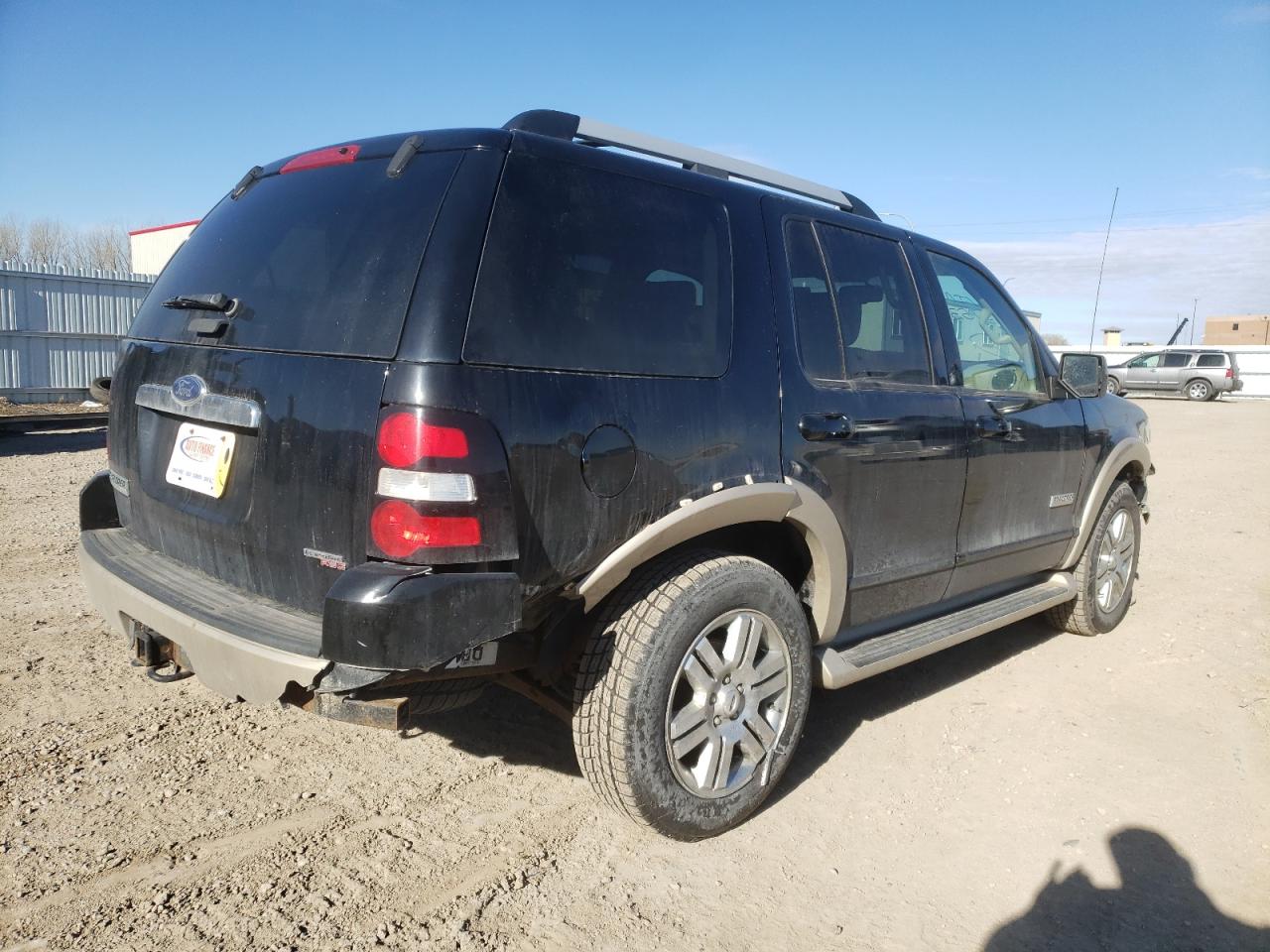 Photo 4 from auction – 2007 FORD EXPLORER E with VIN 1FMEU74E07UB55753