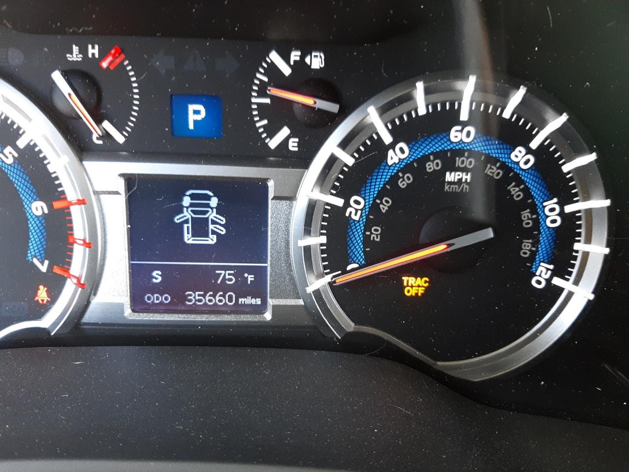 Photo 8 from auction – 2019 TOYOTA 4 RUNNER with VIN JTEBU5JR3K5674331
