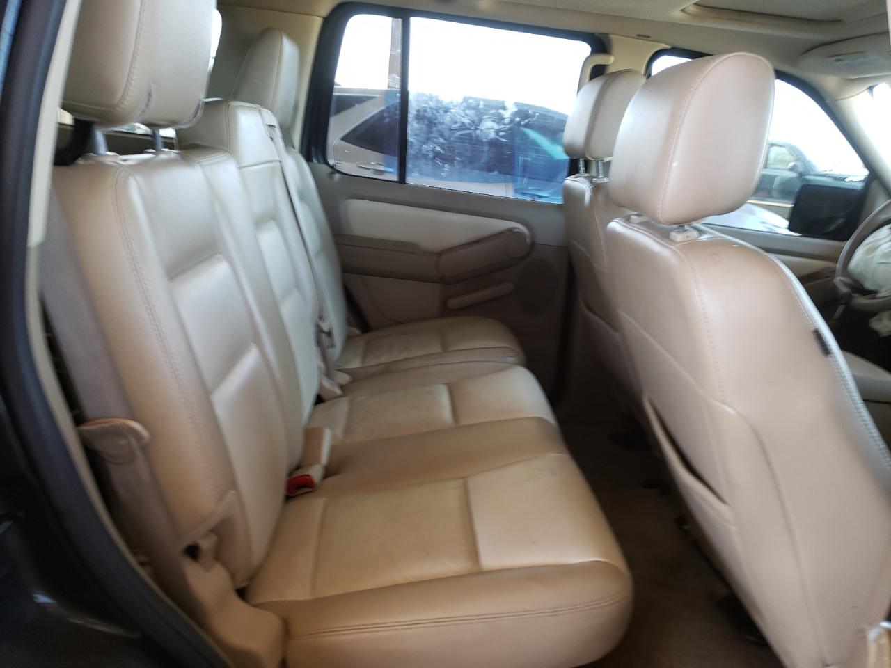 Photo 6 from auction – 2007 FORD EXPLORER E with VIN 1FMEU64E97UB26892