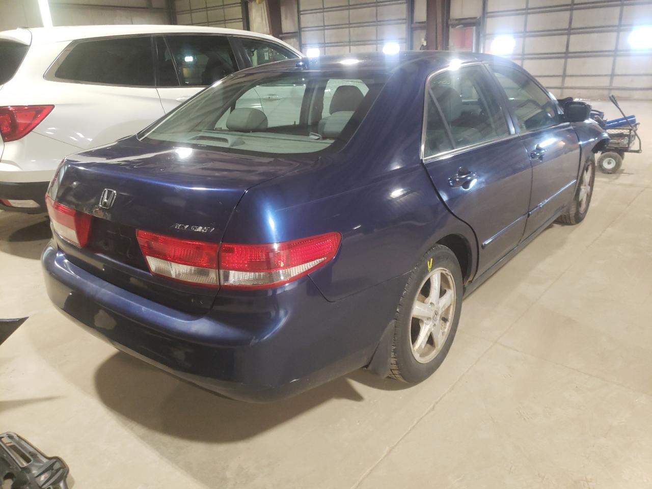 Photo 4 from auction – 2004 HONDA ACCORD with VIN 1HGCM56844A138279