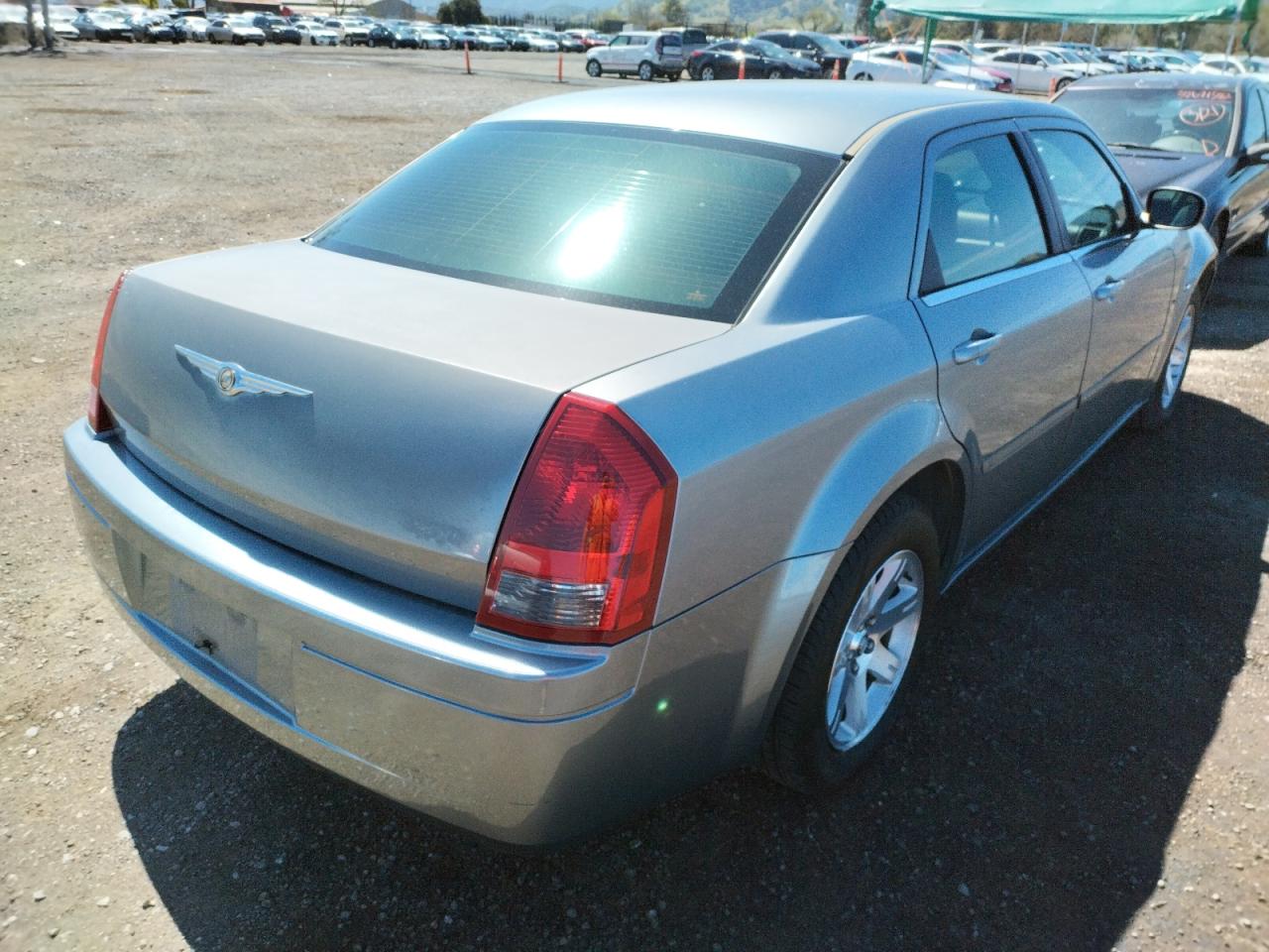 Photo 4 from auction – 2006 CHRYSLER 300 with VIN 2C3LA43R16H289636