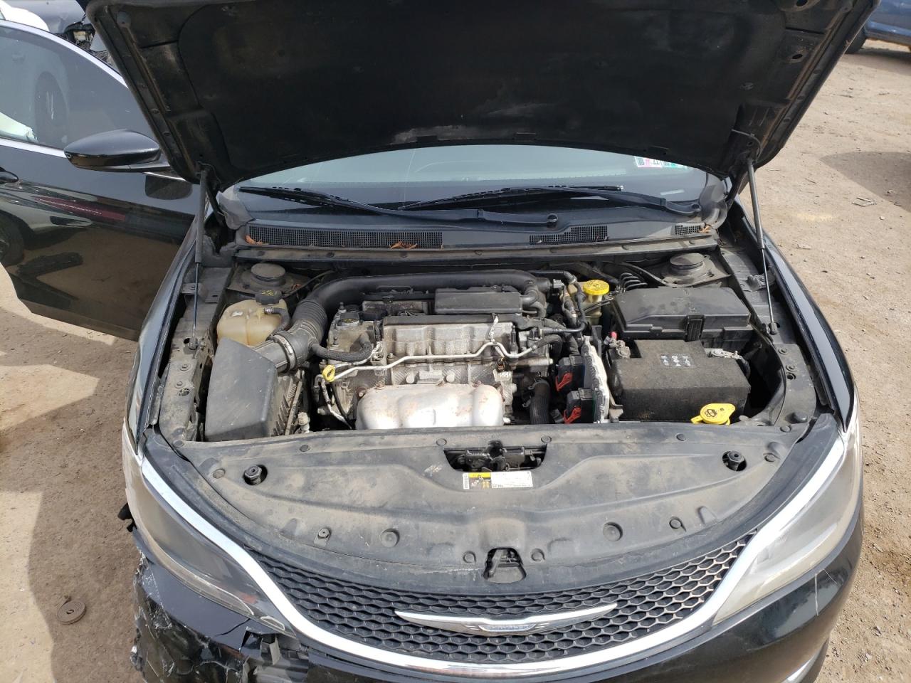 Photo 7 from auction – 2015 CHRYSLER 200 LIMITE with VIN 1C3CCCAB2FN753082