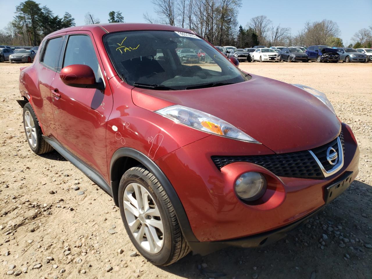 NISSAN JUKE S 2011 with VIN JN8AF5MR8BT011665 - Photo from auction