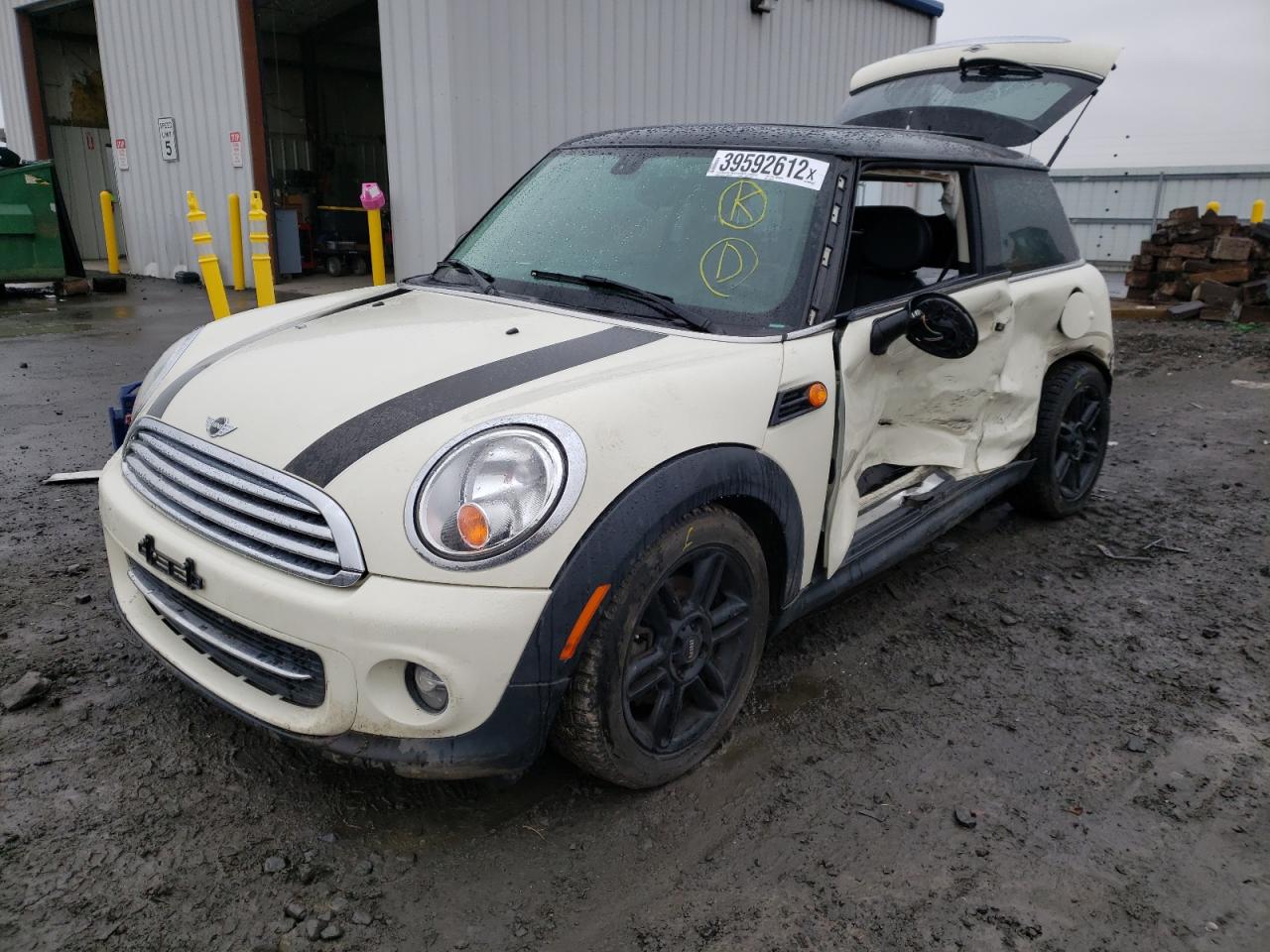 Photo 2 from auction – 2013 MINI COOPER with VIN WMWSU3C59DT548795