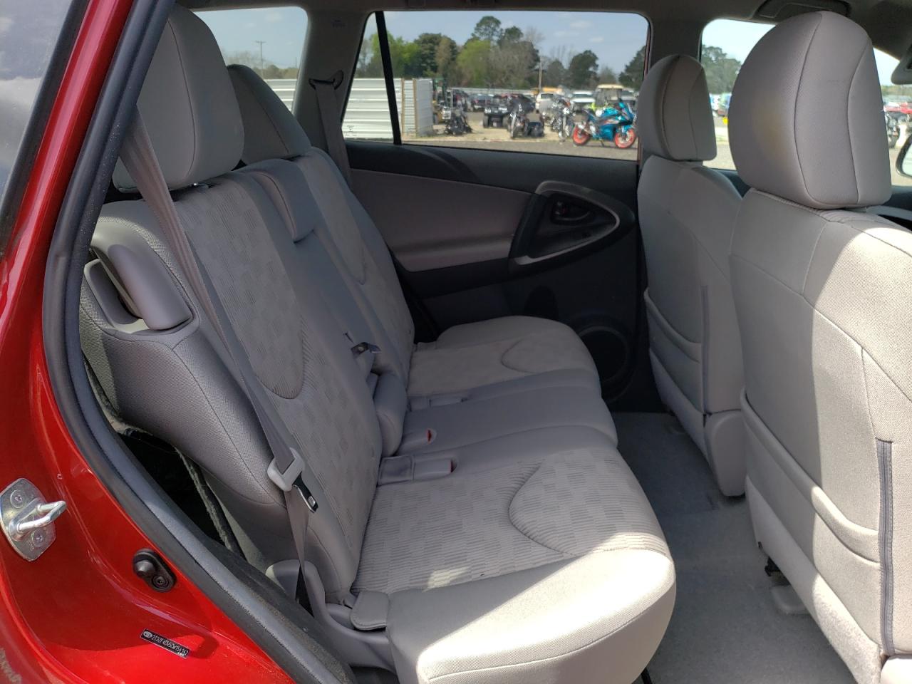 Photo 6 from auction – 2012 TOYOTA RAV4 with VIN 2T3ZF4DV5CW154142