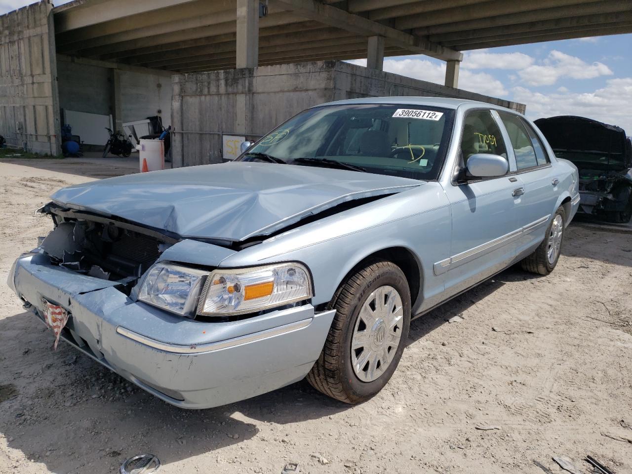 Photo 2 from auction – 2008 MERCURY GRAND MARQ with VIN 2MEFM74V38X600603