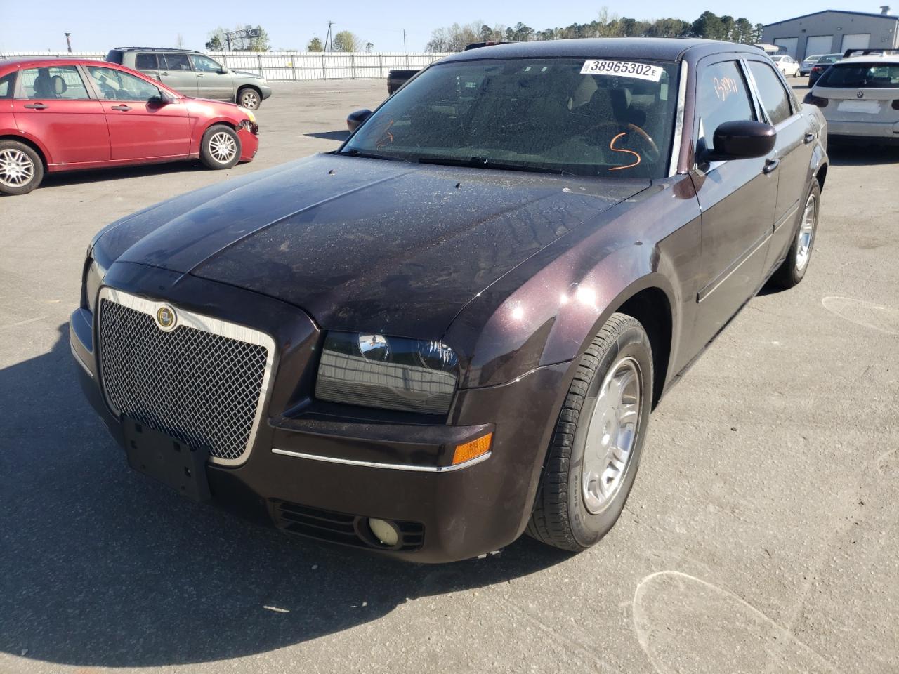 Photo 2 from auction – 2005 CHRYSLER 300 TOURIN with VIN 2C3JA53GX5H547680