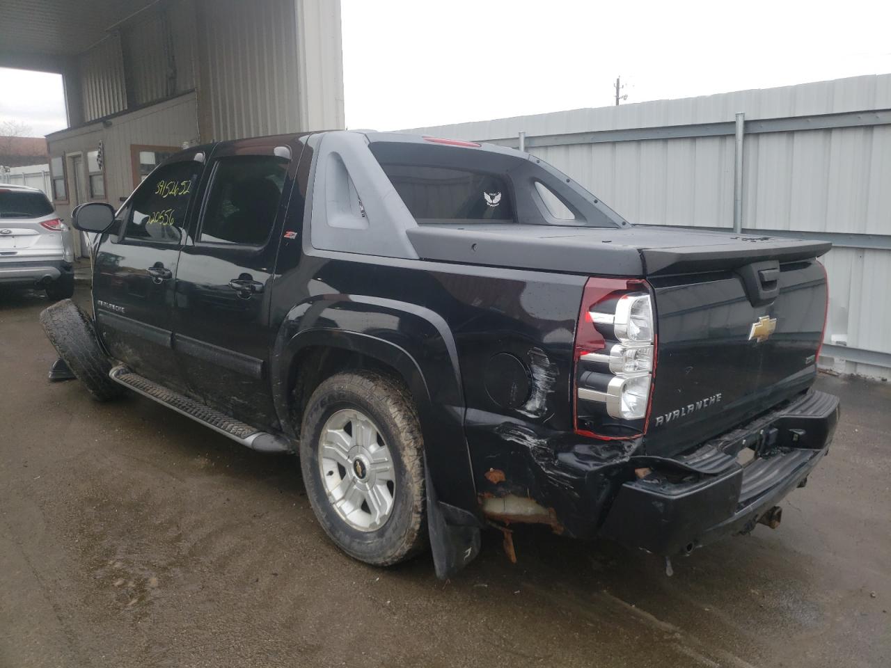 Photo 3 from auction – 2010 CHEVROLET AVALANCHE with VIN 3GNVKFE00AG249429