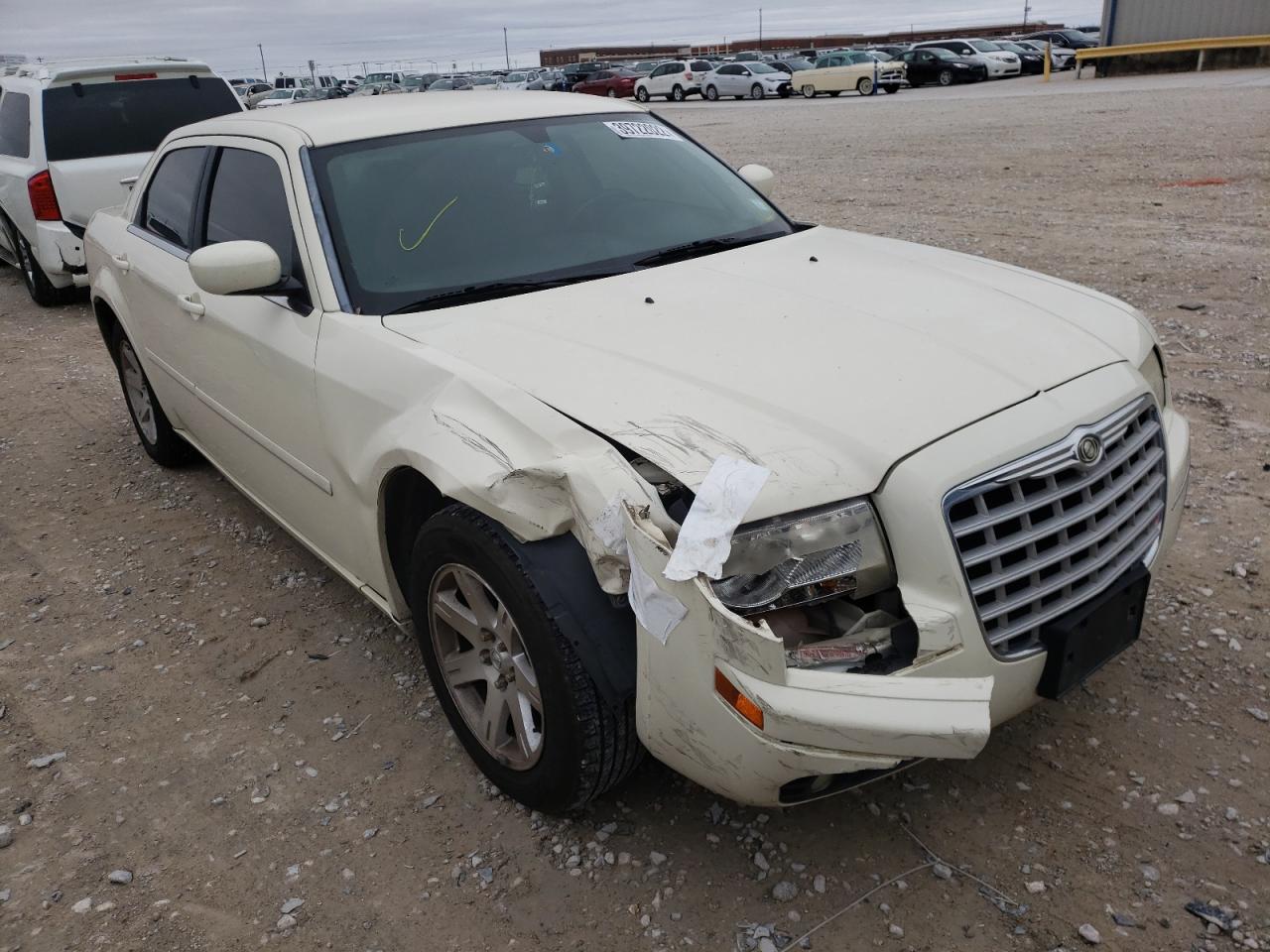 CHRYSLER 300 TOURIN 2005 with VIN 2C3JA53G05H685325 - Photo from auction